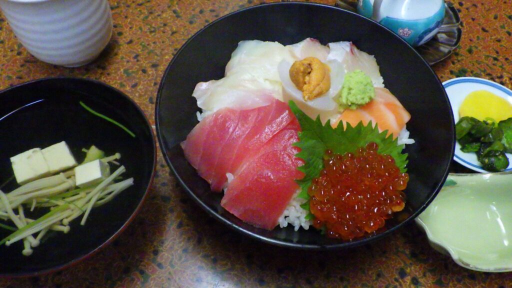 海鮮丼