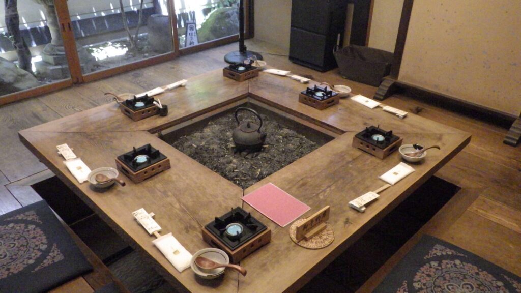 囲炉裏のあるお部屋