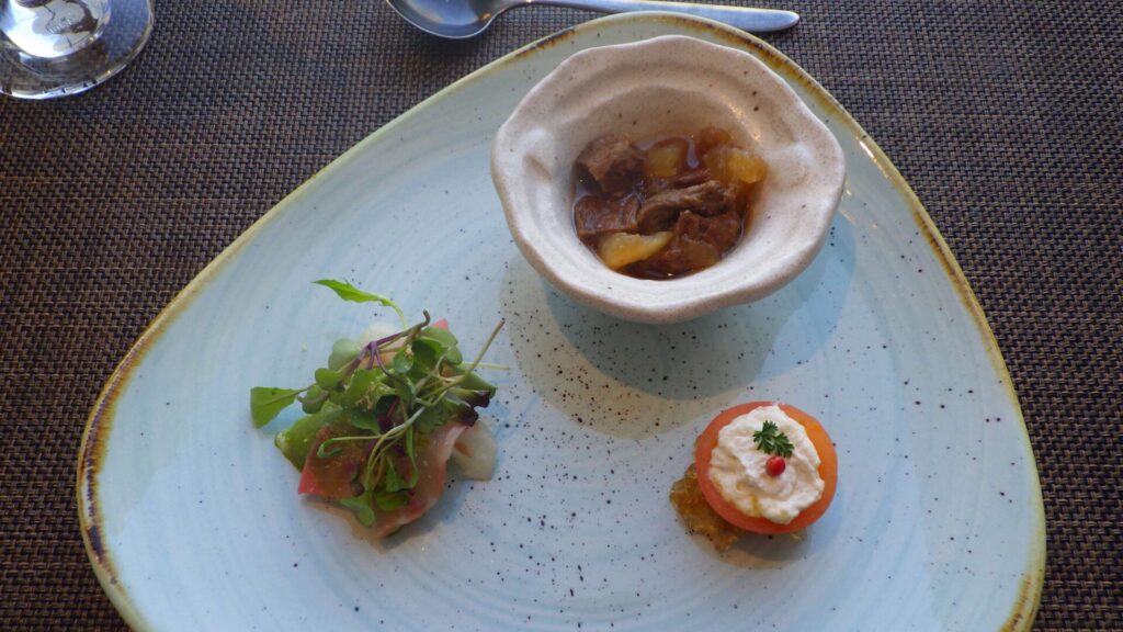 鉄板焼きランチのコース内容