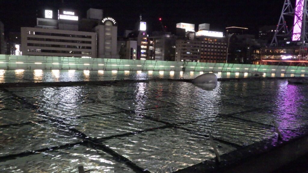 水の宇宙船